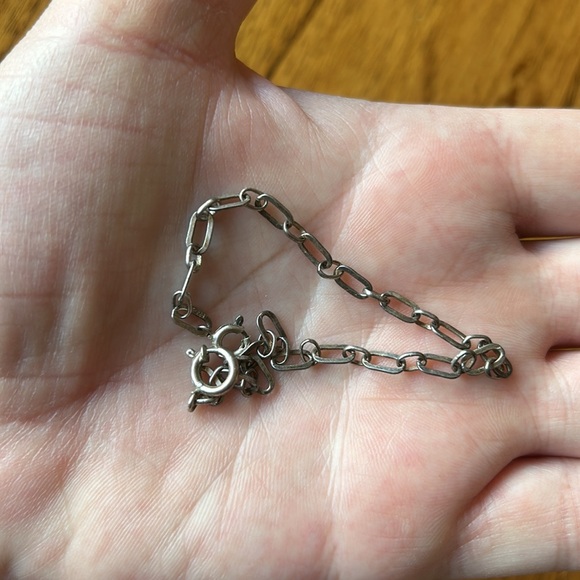 Vintage Silver bracelet with a plated German Trachten Hat charm - Picture 2 of 9